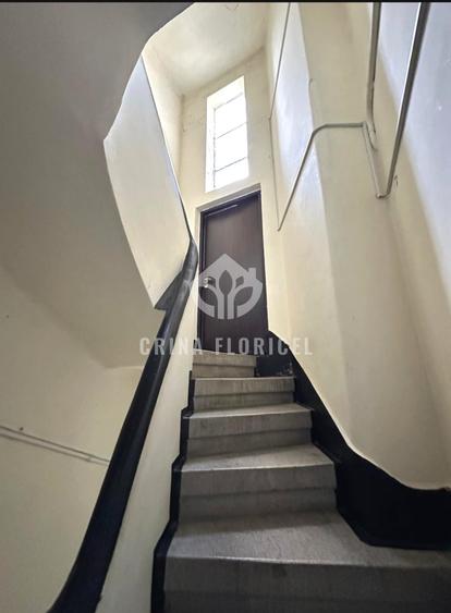 Apartament cu 5 camere decomandat în Dorobanți
