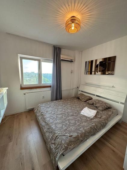 Apartament cu 2 camere semidecomandat, mobilat în Tineretului