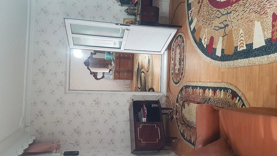 Casă cu 5 camere cu Teren 250 Mp în Chercea