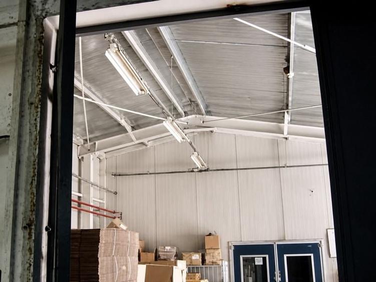 Spațiu industrial, de 13,089.080078125 mp, în Săcele
