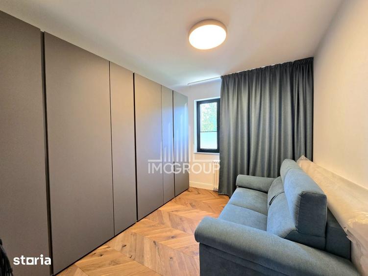 Apartament cu 4 camere în Central