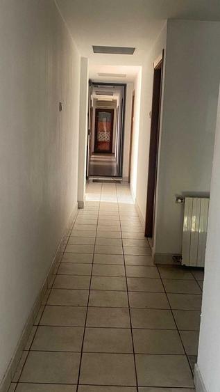 Spațiu comercial, de 625 mp, în Central