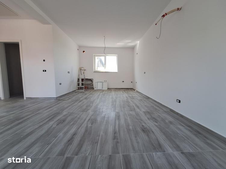 Casă cu 3 camere cu Teren 287 Mp în Sânandrei