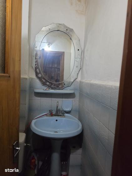 Apartament cu 3 camere decomandat în Mioriței
