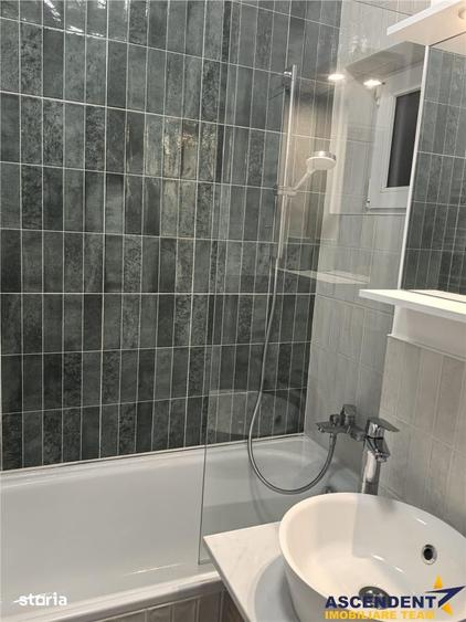 Apartament cu 2 camere semidecomandat, mobilat în Simeria