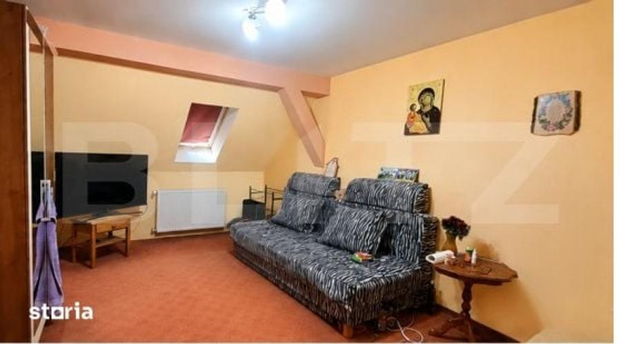 Casă cu 5 camere cu Teren 500 Mp în Ucea