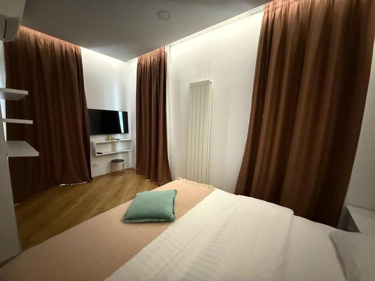 Apartament cu 4 camere, mobilat în Barbu Văcărescu