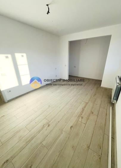 Apartament cu 3 camere decomandat, mobilat în 1 Mai