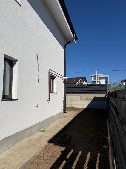Duplex cu 4 camere cu Canalizare în Miroslava