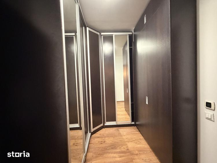 Apartament cu 3 camere în Tei