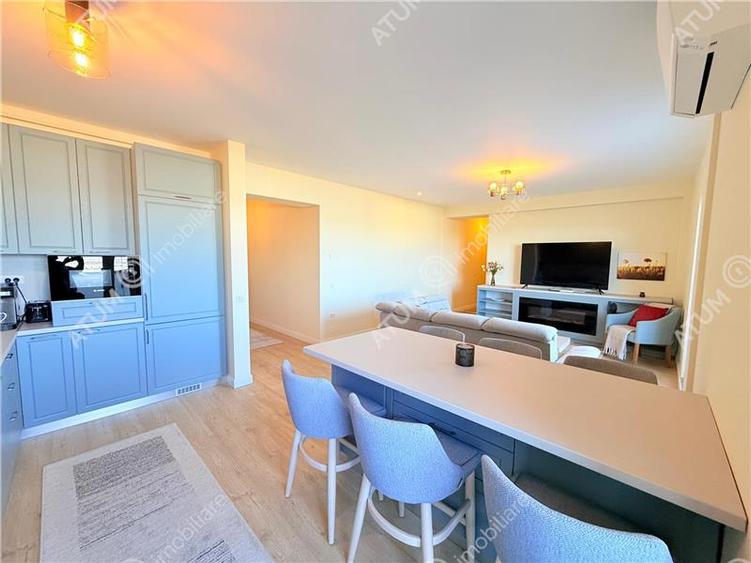 Penthouse cu 3 camere decomandat, mobilat în Mihai Viteazul
