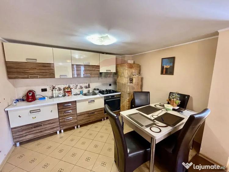 Casă cu 2 camere cu Teren 2854 Mp în Țifești