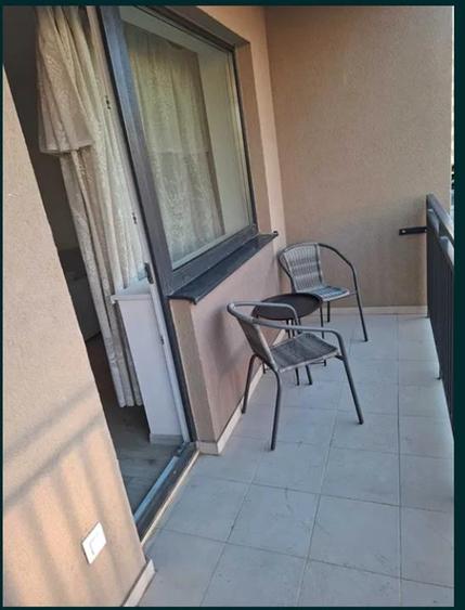 Apartament cu 2 camere decomandat, mobilat în Tractorul