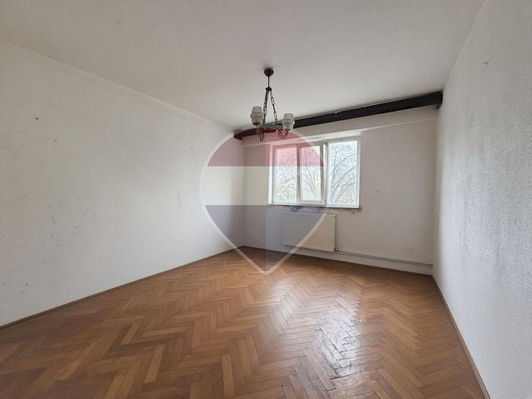 Apartament cu 2 camere decomandat în Tomis III