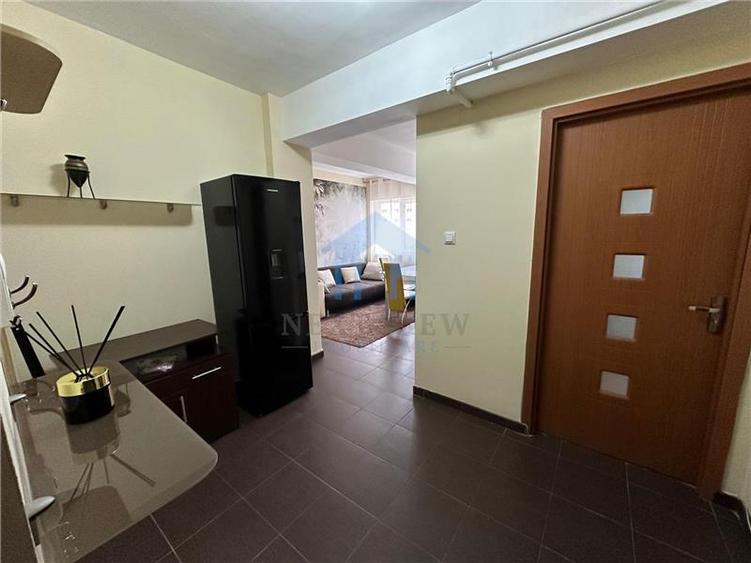 Apartament 3 camere, The Office - 12