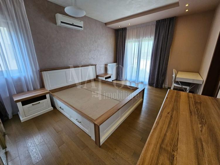 Casă individuală cu 6 camere cu Canalizare în Gruia