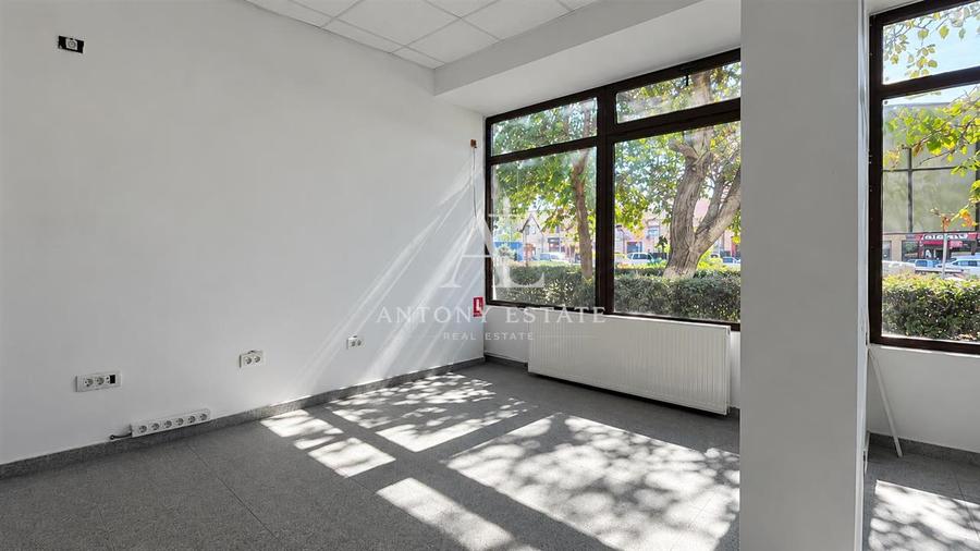 Spațiu comercial, de 102 mp, în Iosia-Nord