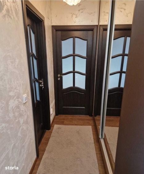 Apartament cu 2 camere decomandat în Nicolina