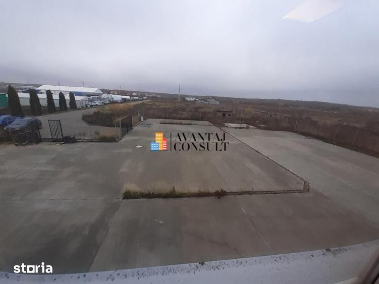 Spațiu comercial, de 2,360 mp, în Central