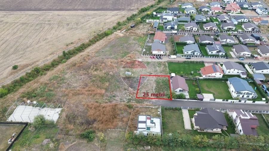 Teren Construcții intravilan de 591 mp, în Vânători