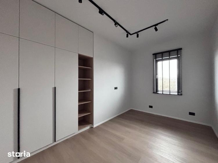Casă cu 4 camere cu Teren 1082 Mp în Corbeanca