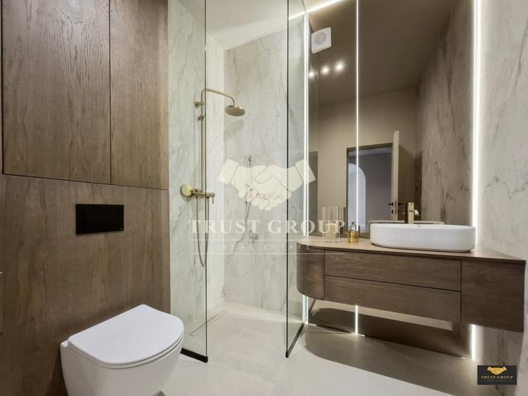 Apartament cu 3 camere decomandat, mobilat în P-ța Unirii