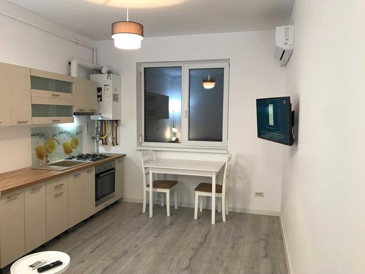 Apartament cu 2 camere decomandat în Giroc