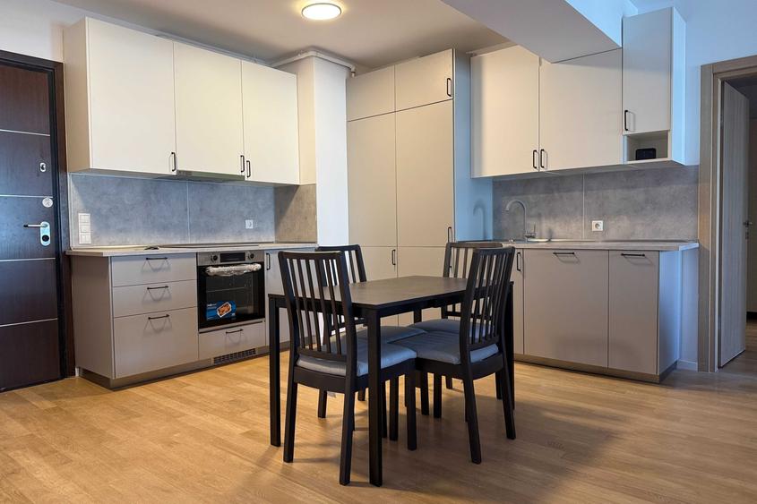Apartament cu 2 camere decomandat în Pipera