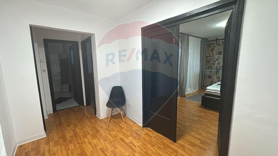 Apartament cu 2 camere decomandat, mobilat în Rogerius