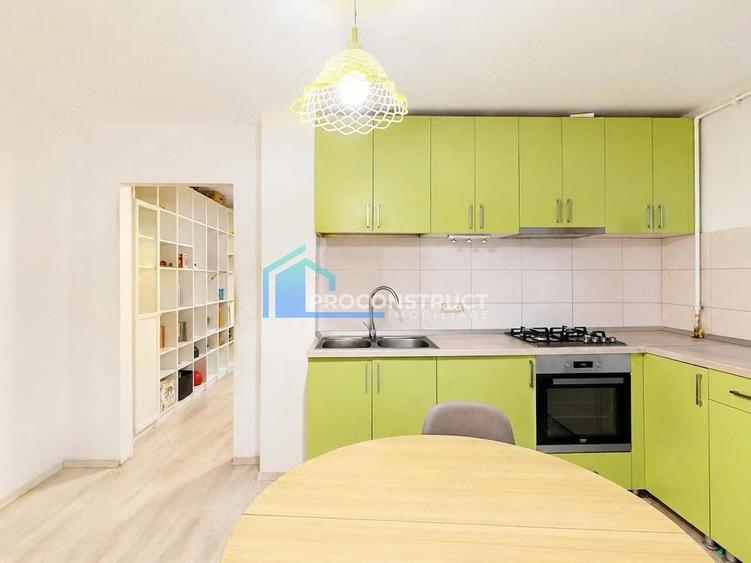 Apartament cu 3 camere semidecomandat în Blașcovici