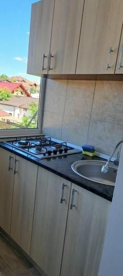 Apartament cu 2 camere decomandat, mobilat în Podul de Fier
