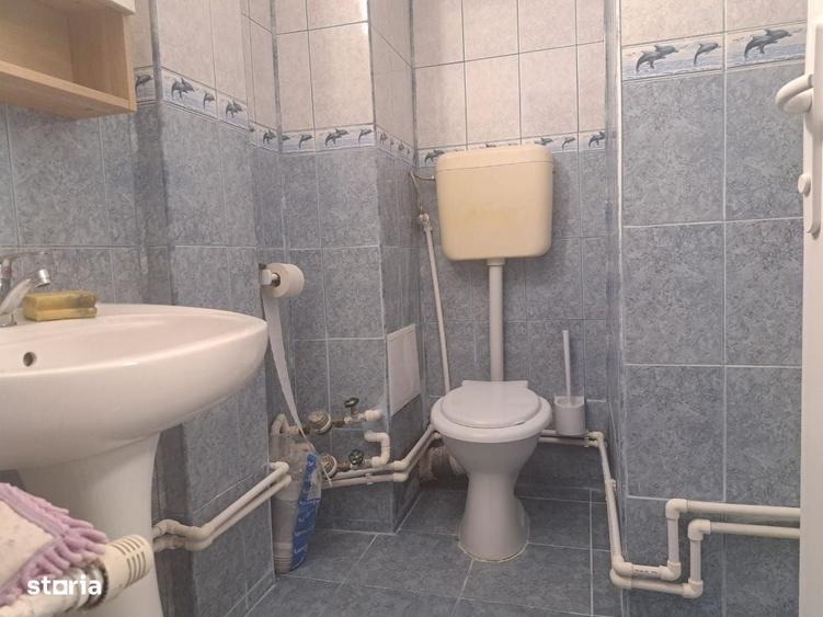 Garsonieră decomandată în Central