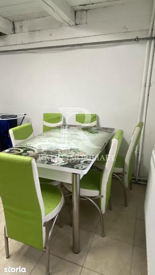 Casă cu 6 camere cu Teren 2582 Mp în Episcopia Bihorului