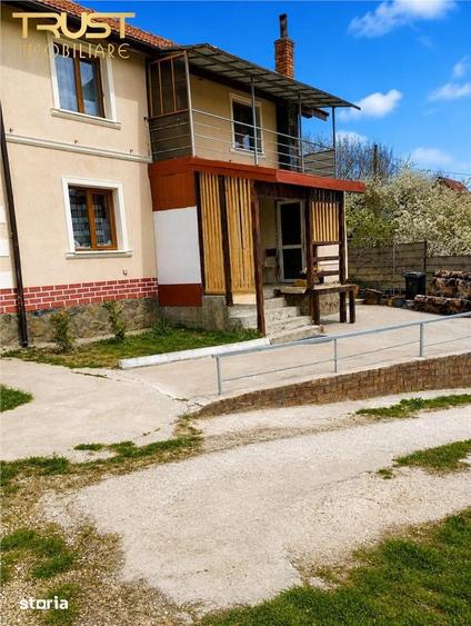 Casă cu 3 camere cu Teren 730 Mp în Bonț