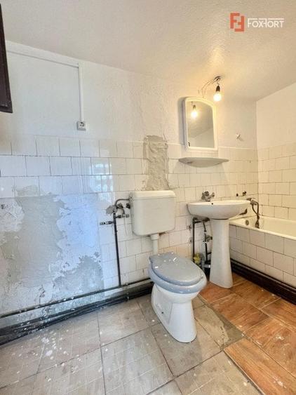 Casă individuală cu 3 camere cu Canalizare în Ghiroda