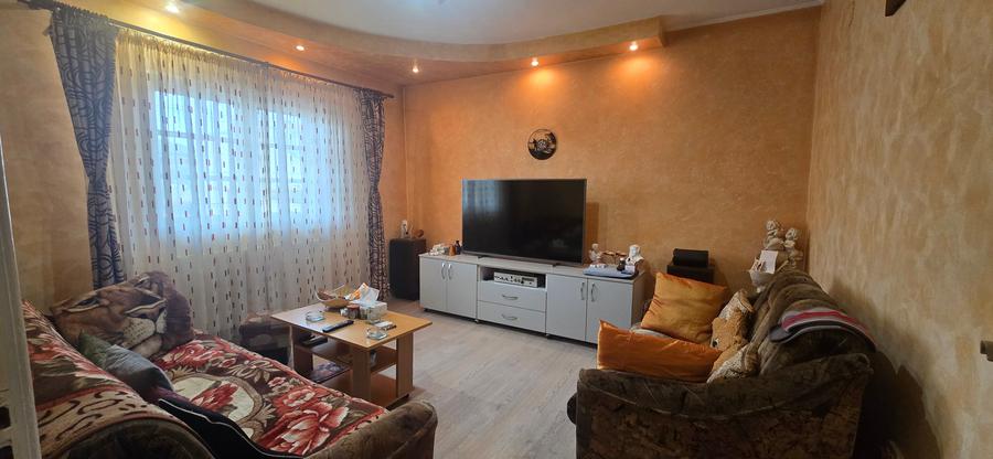 Casă cu 5 camere cu Teren 123 Mp în Coiciu