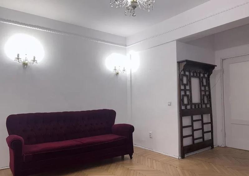 Apartament cu 2 camere semidecomandat, mobilat în Floreasca