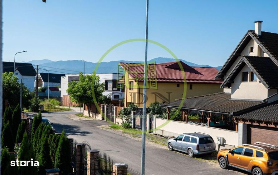 Casă cu 4 camere cu Canalizare în Centrul Istoric