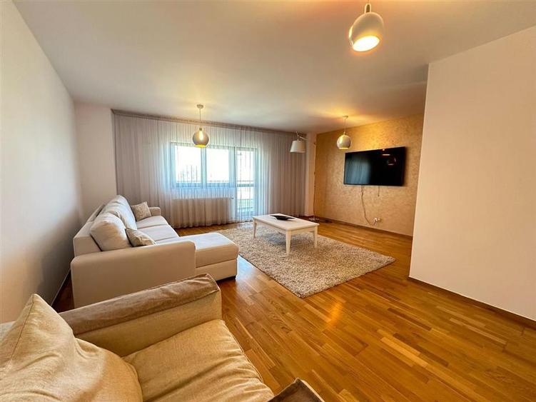 Apartament cu 2 camere decomandat, mobilat în Județean