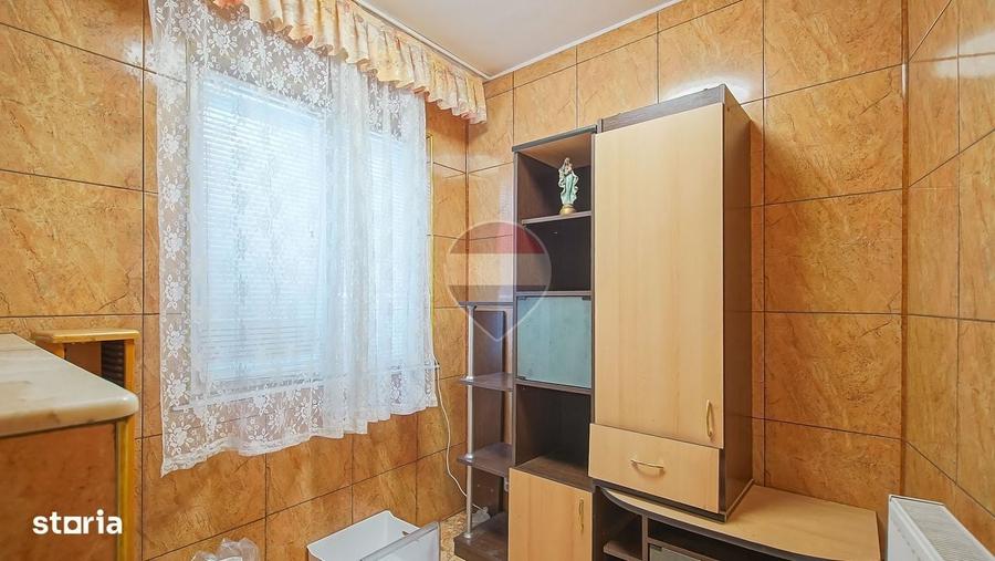 Casă cu 3 camere în Central