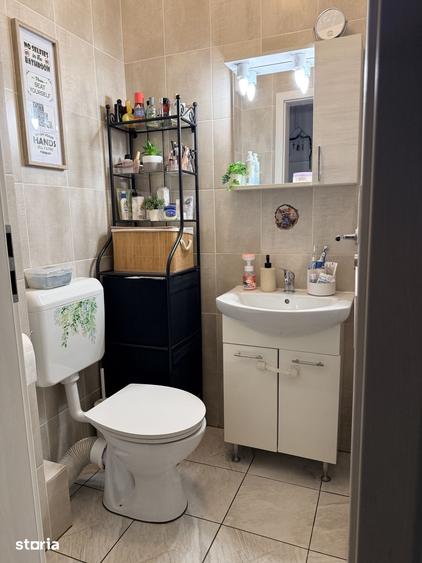 Apartament cu 3 camere în Metalurgiei