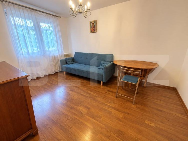 Apartament cu 2 camere decomandat, mobilat în Alexandru cel Bun