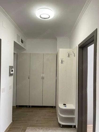 Apartament cu 2 camere decomandat în Văcăresti
