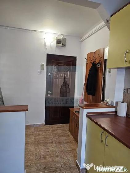 Apartament cu 2 camere semidecomandat în Drumul Carului