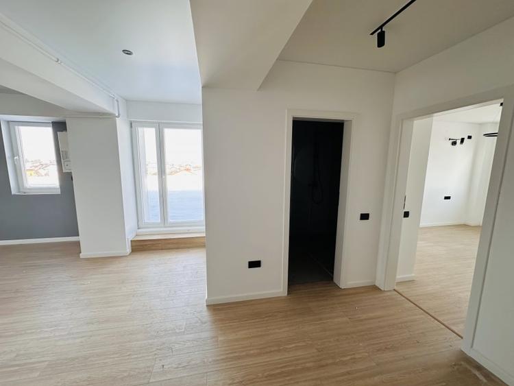 Penthouse cu 3 camere decomandat în Chiajna