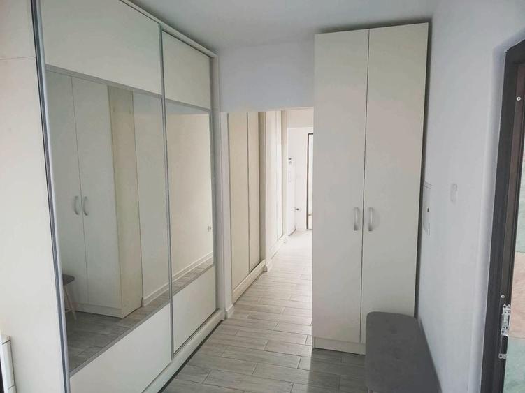 Apartament cu 3 camere în Buzaului