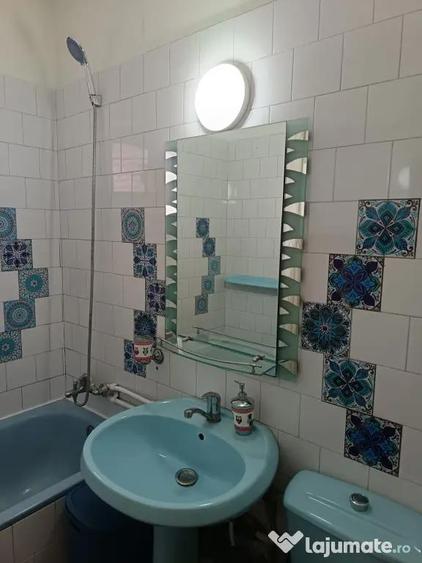 Garsonieră decomandată în Gară