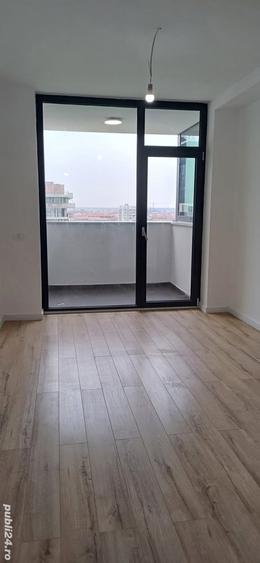 Apartament cu 3 camere decomandat în Torontalului