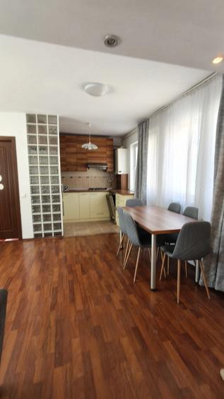 Apartament cu 2 camere decomandat în Florești