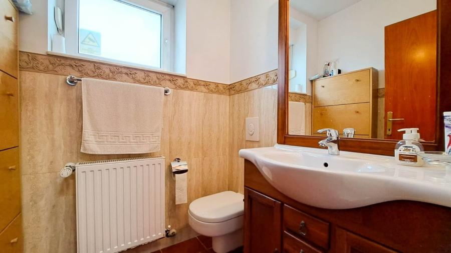 Duplex cu 5 camere cu Canalizare în Voluntari